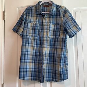 Blues and tan plaid men’s short sleeve shirt